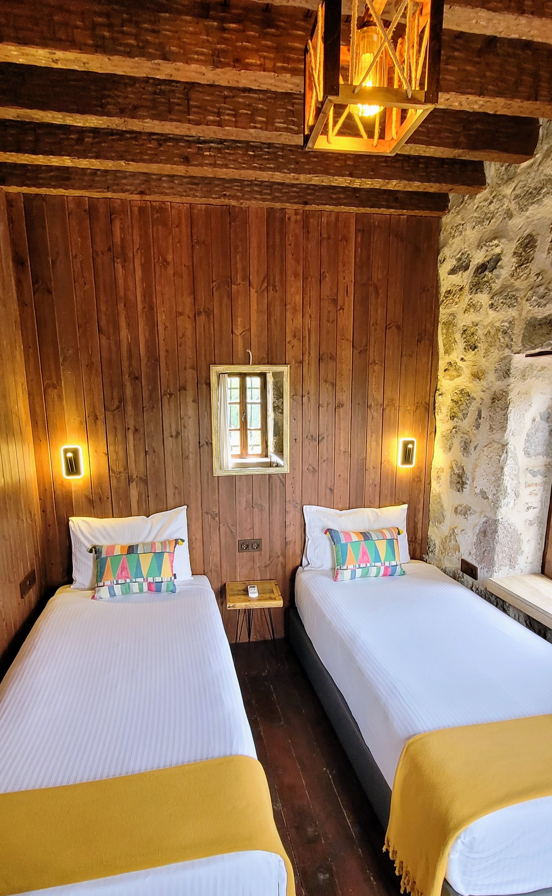 Kuşlan ahşap oda 2